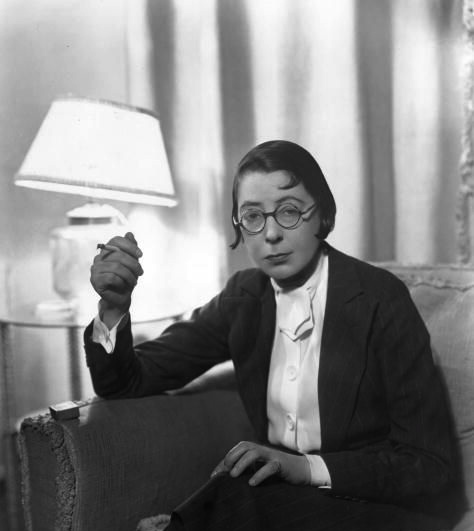 Gwen Farrar in her Chelsea flat in 1937